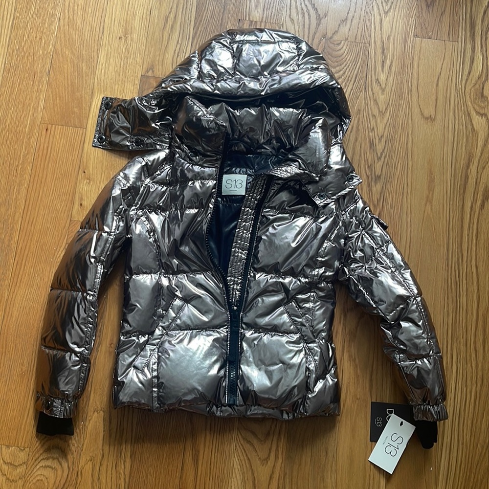 NEW S13 Girls Metallic Straight Puffer Jacket Size 6 champagne/silver winter